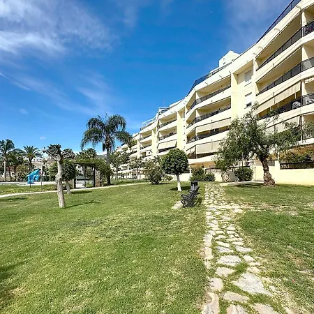 600 M Beach, Pool, Terrace, Wifi, 1 Bedroom * Торремолинос