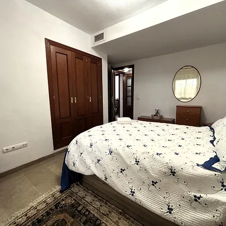 600 M Beach, Pool, Terrace, Wifi, 1 Bedroom Apartmán